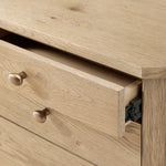 Luvoriel Desk