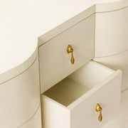 Moniva Dresser