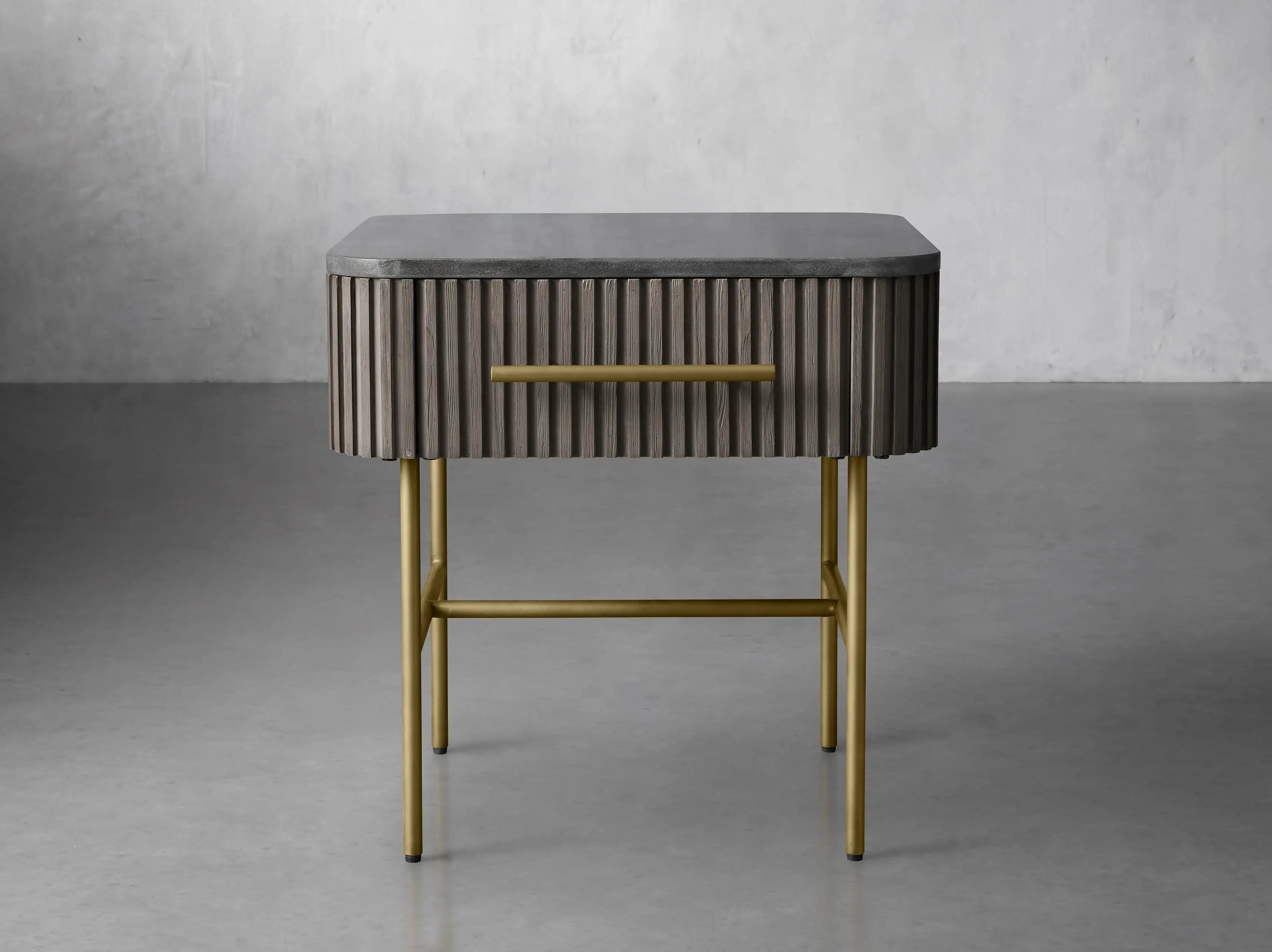 Finnegan End Table with Drawer 22“W