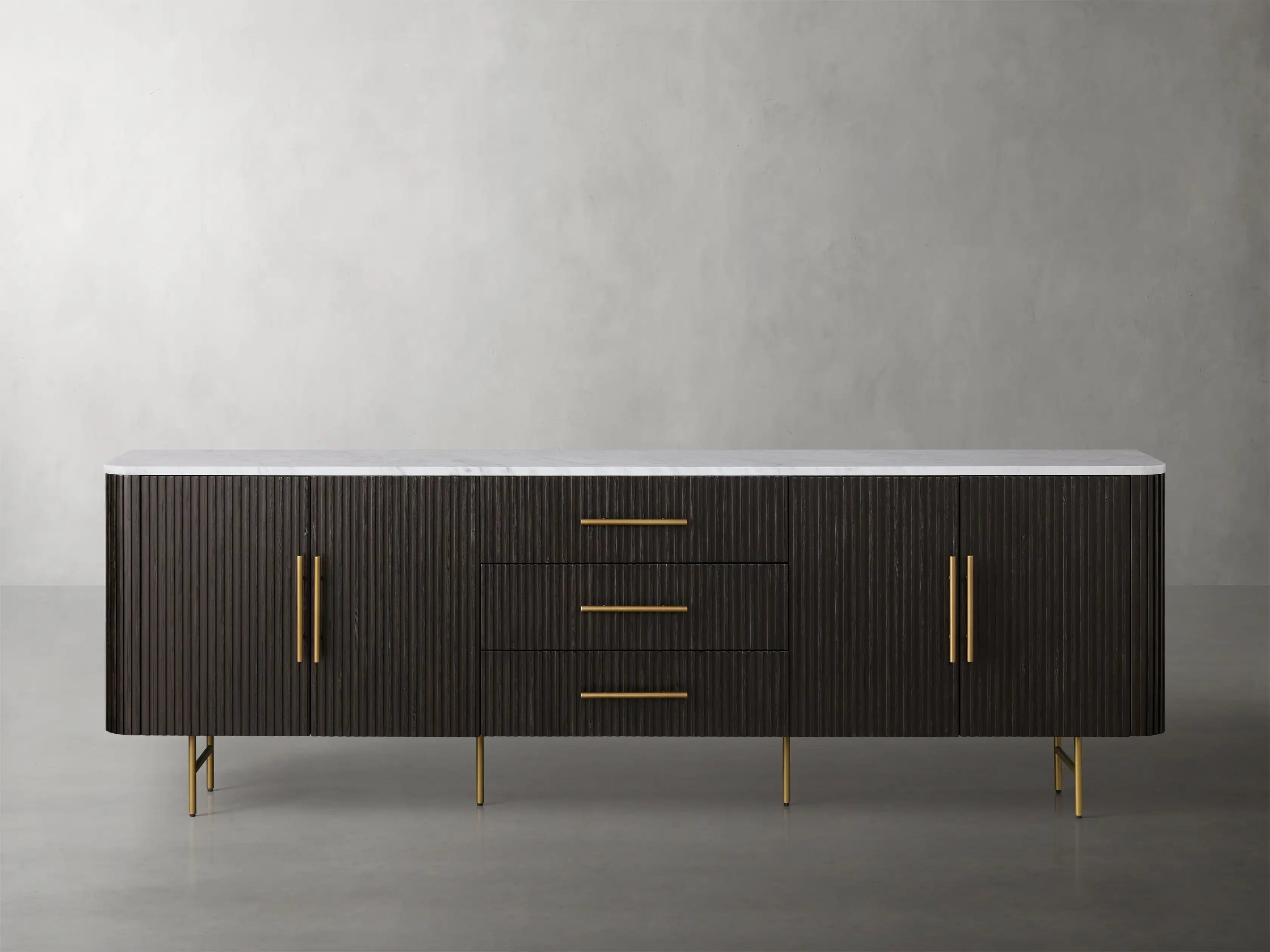 Finnegan Sideboard with Drawers 100“W