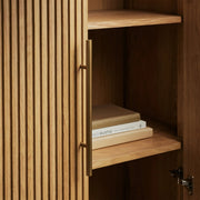 Favera Cabinet