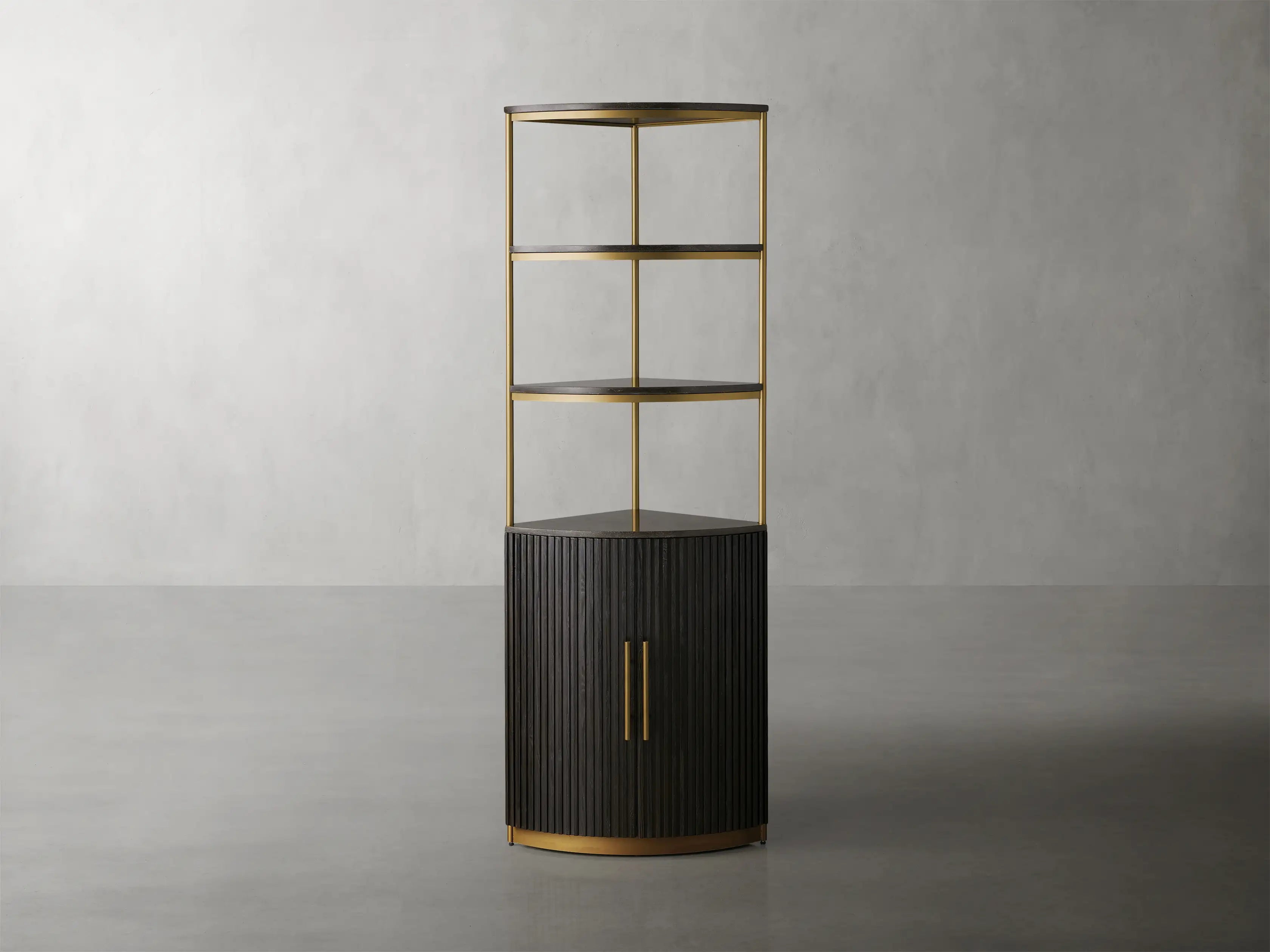 Finnegan Corner Cabinet 76“H