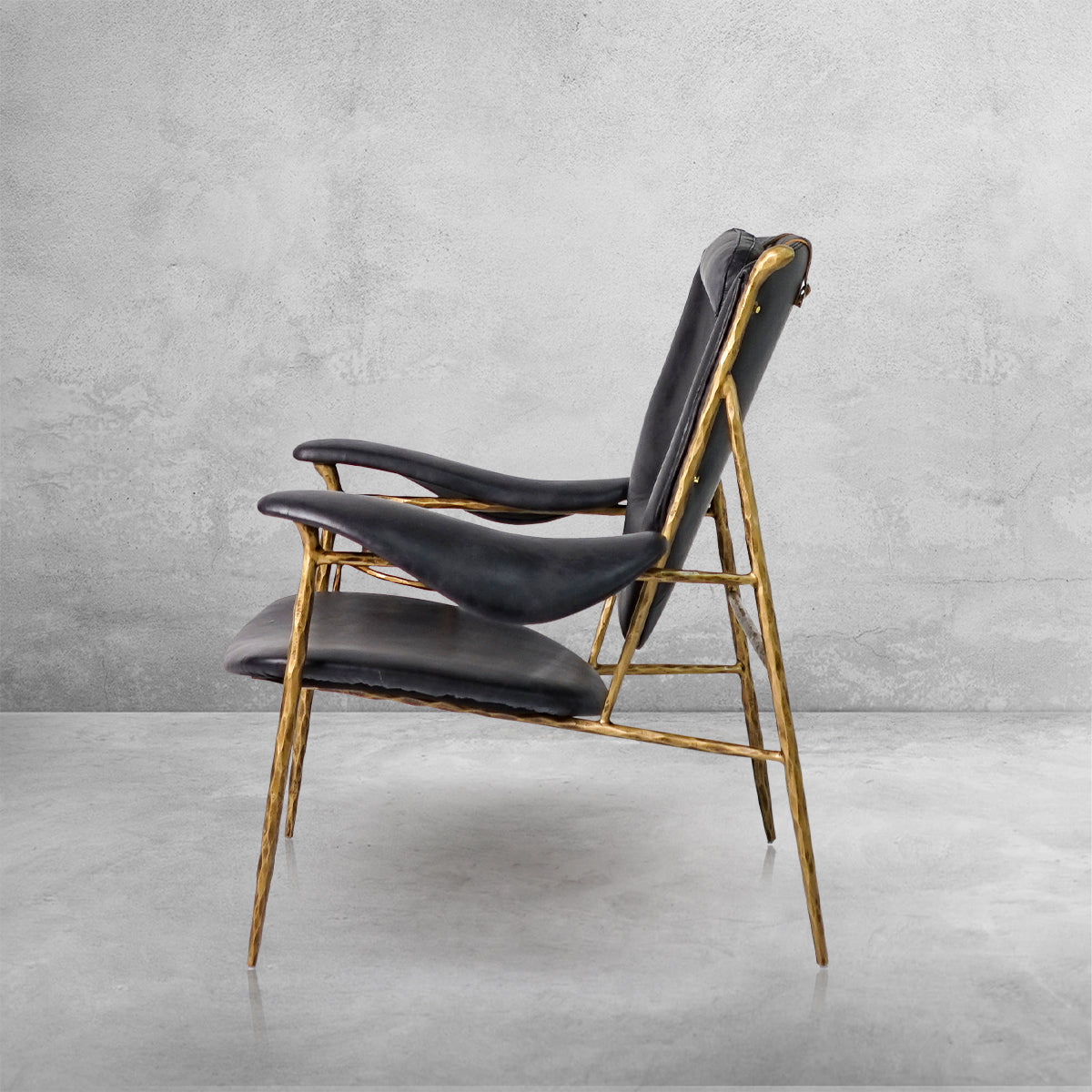 Axton Forge Wooden Plate Leather Armchair For Living Room
