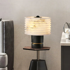 Dia 26cm x H 32cm / ∅ 10.2″ x H 12.6″
