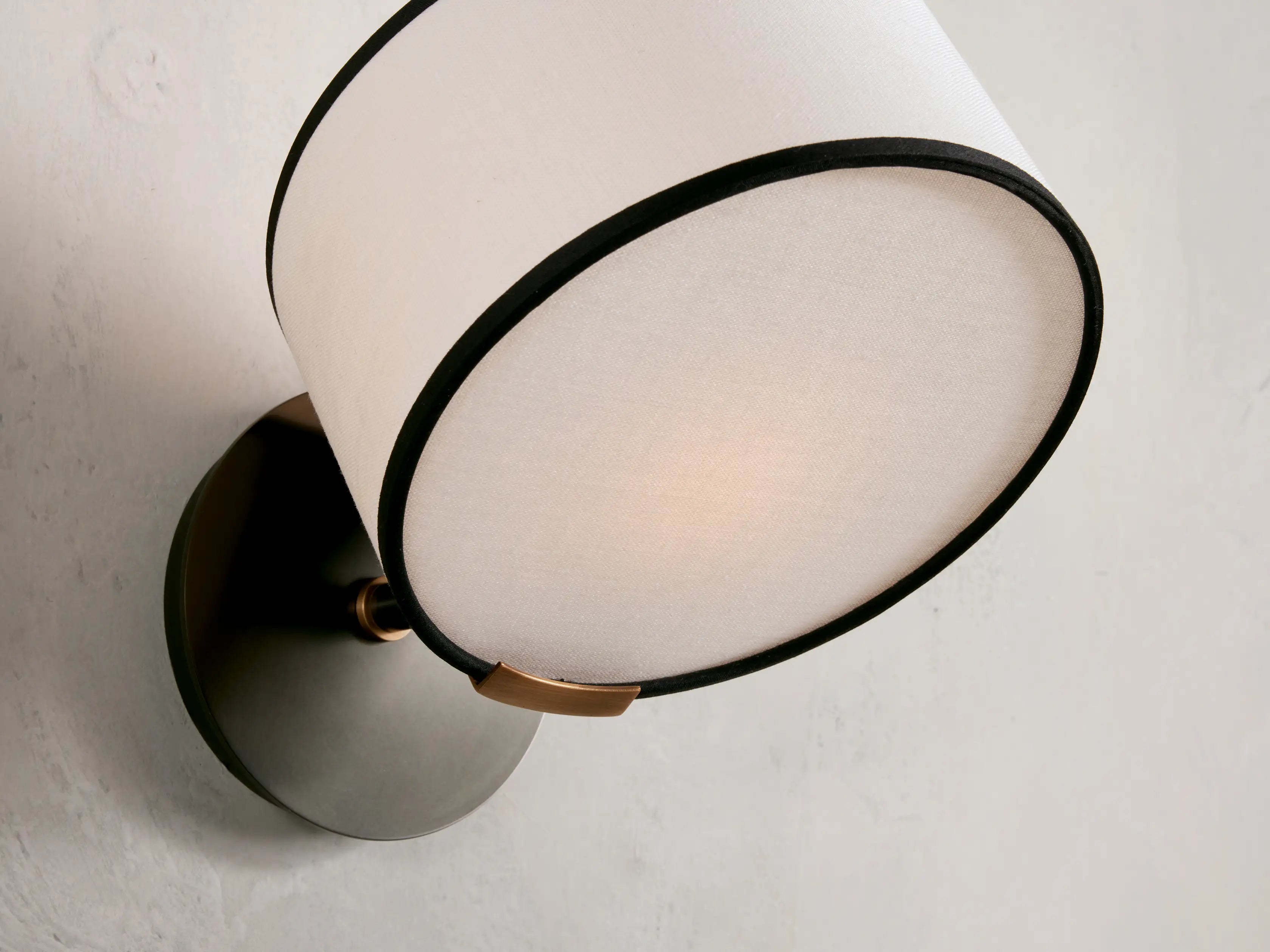 Daphna Wall Sconce
