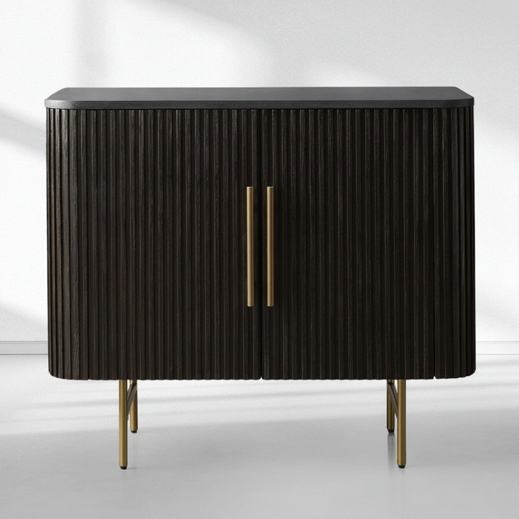 Finnegan Hall Chest 36“W