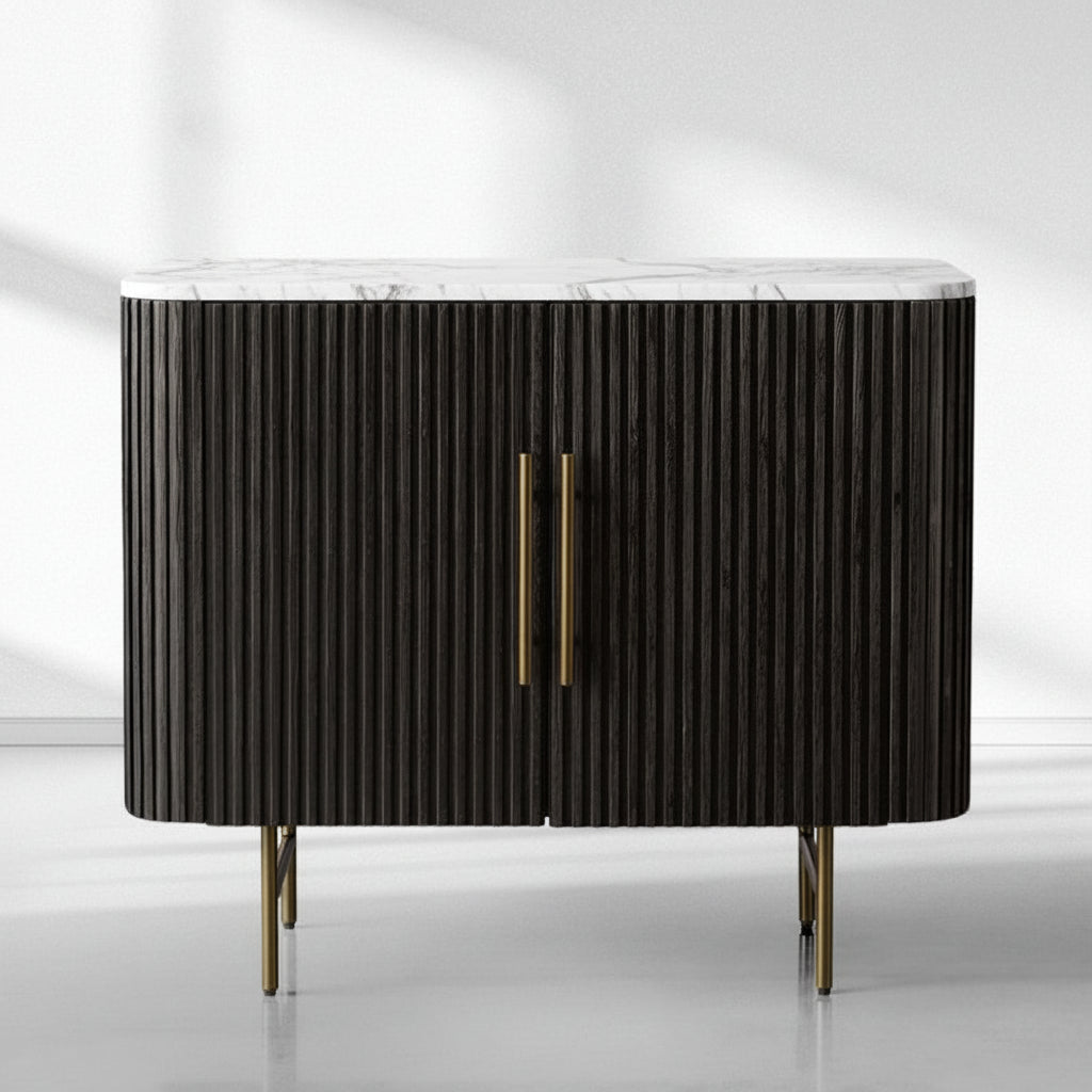 Finnegan Hall Chest 36“W