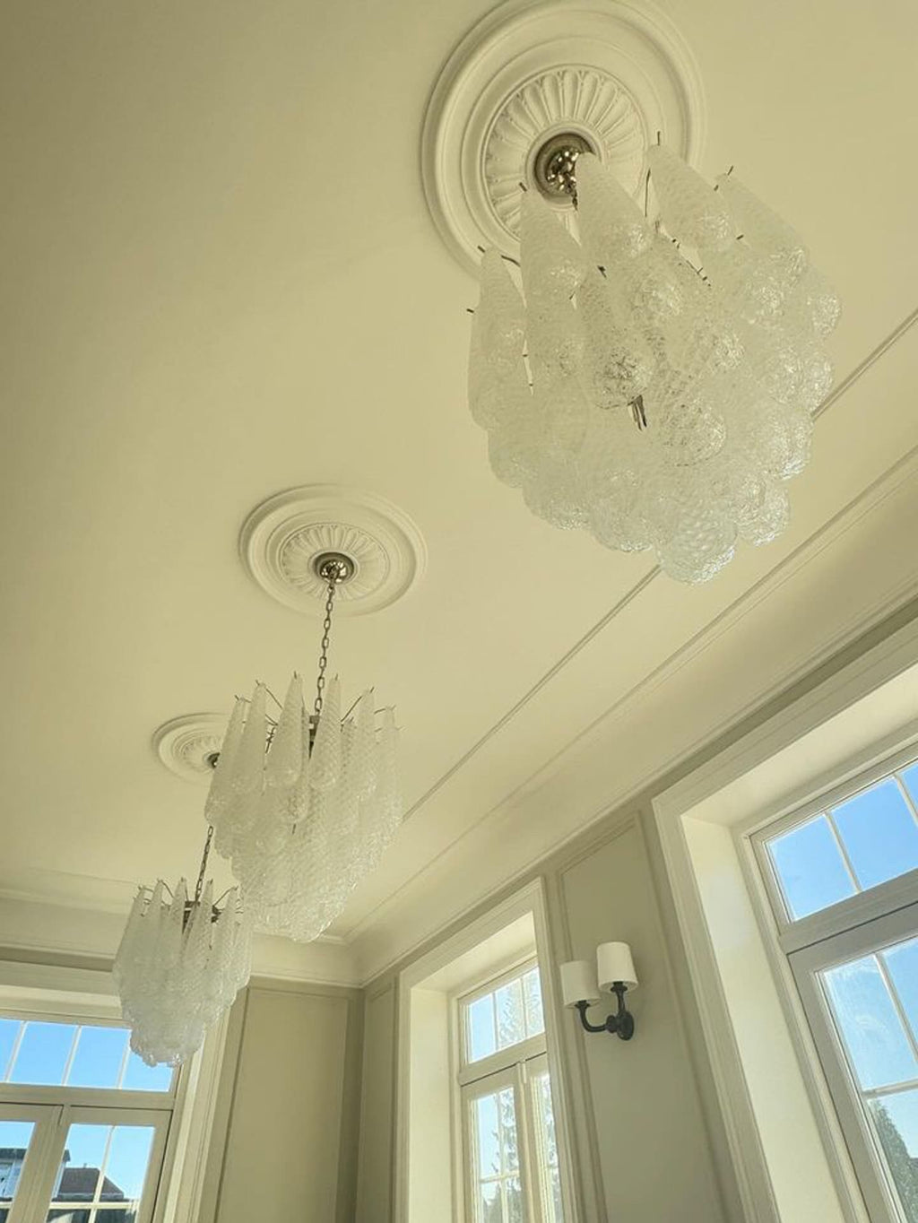 Lira Handblown Glass Drop Chandelier 21" D 41 Drops Clear