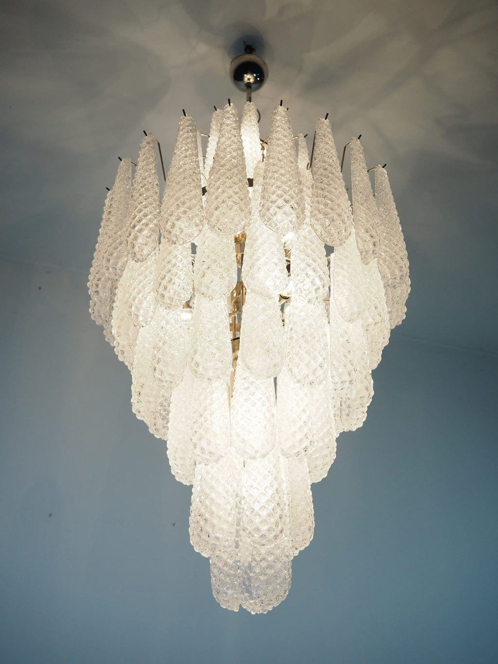 Lira Handblown Glass Drop Chandelier 30"D 85 Drops Clear