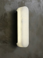 Luxury Alabaster Vertical Wall Lamp