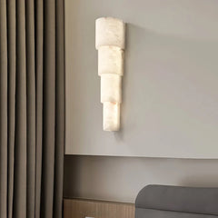 L 9cm x W 9cm x H 39cm / L 3.5″ x W 3.5″ x H 15.3″