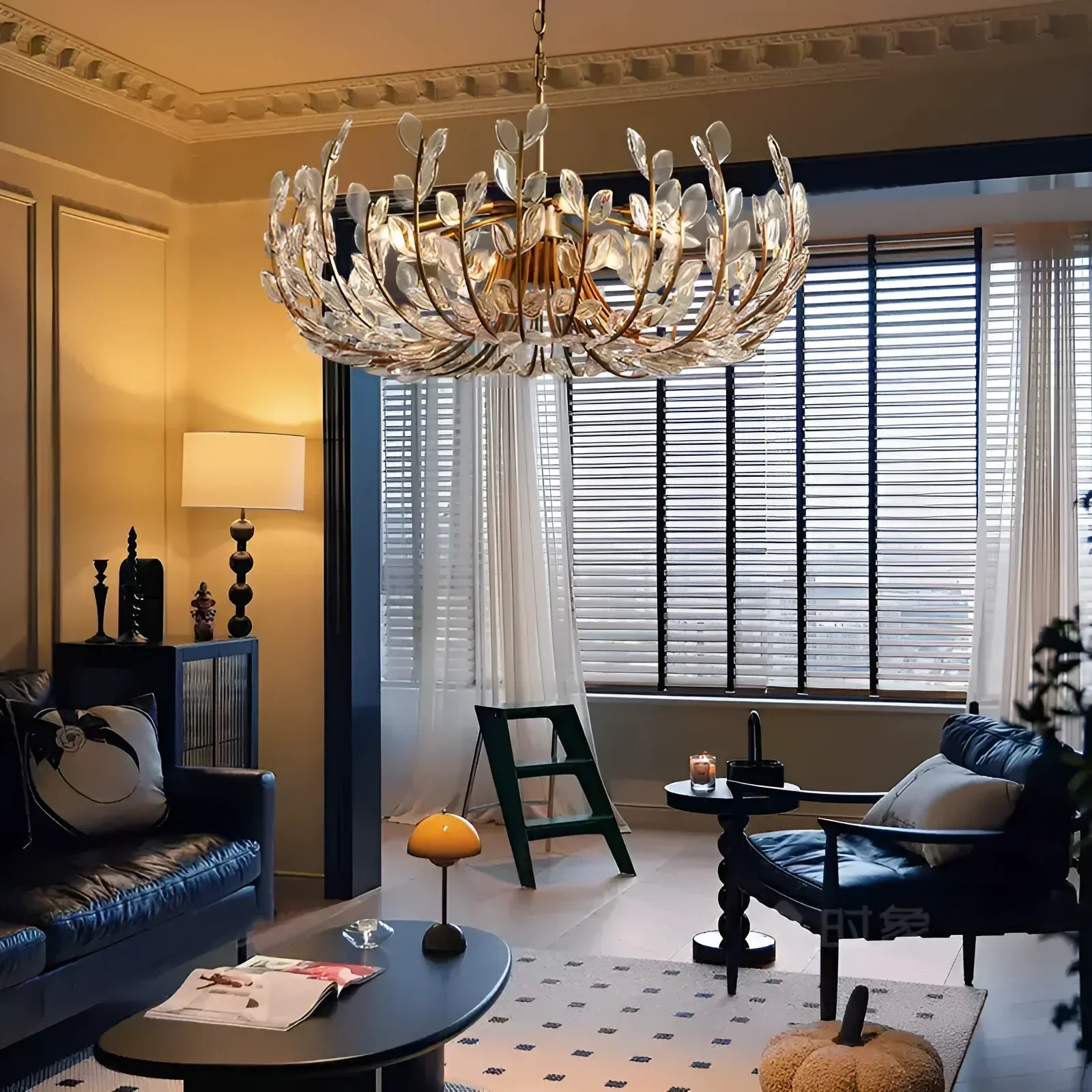 Adela 8 Light Chandelier 32“ -Kimoylights