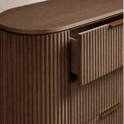 Sopravelle Tall Drawer Dresser — BROWN OAK / 72