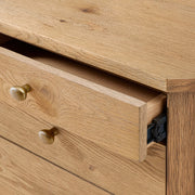 Luvoriel Desk