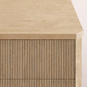 Luvoriel Reeded Drawer Dresser