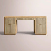 Camora Desk